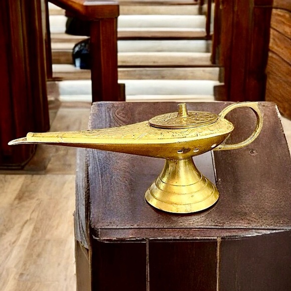Vintage Brass Genie Lamp & Lid Incense Burner - Picture 4 of 12